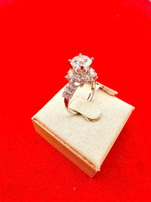 Nhẫn hột đá nữ vàng trắng