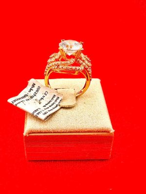 Nhẫn hột đá nữ vàng 18k